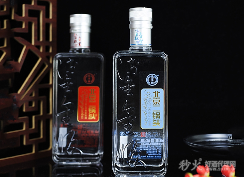 永丰牌北京二锅头鎏金殿堂
