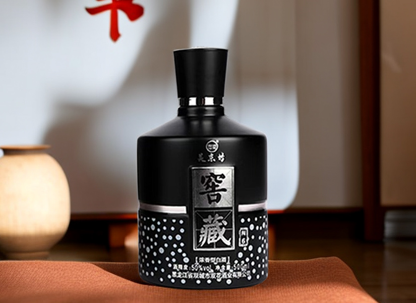 双花关东坊窖藏酒，传承历史的浓香佳酿