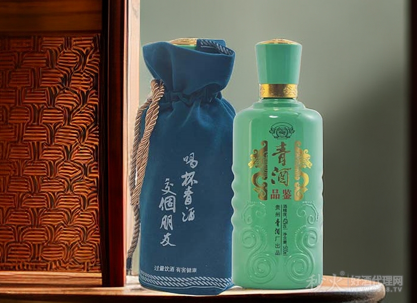 青酒品鉴洞藏老酒