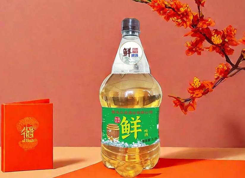 锐青鲜啤酒，自然浑浊，香气四溢